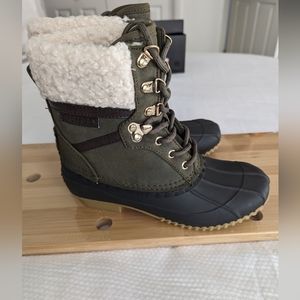Tommy Hilfiger Womens Winter Duck Boots Fur Dark Green, Size: 6 M.